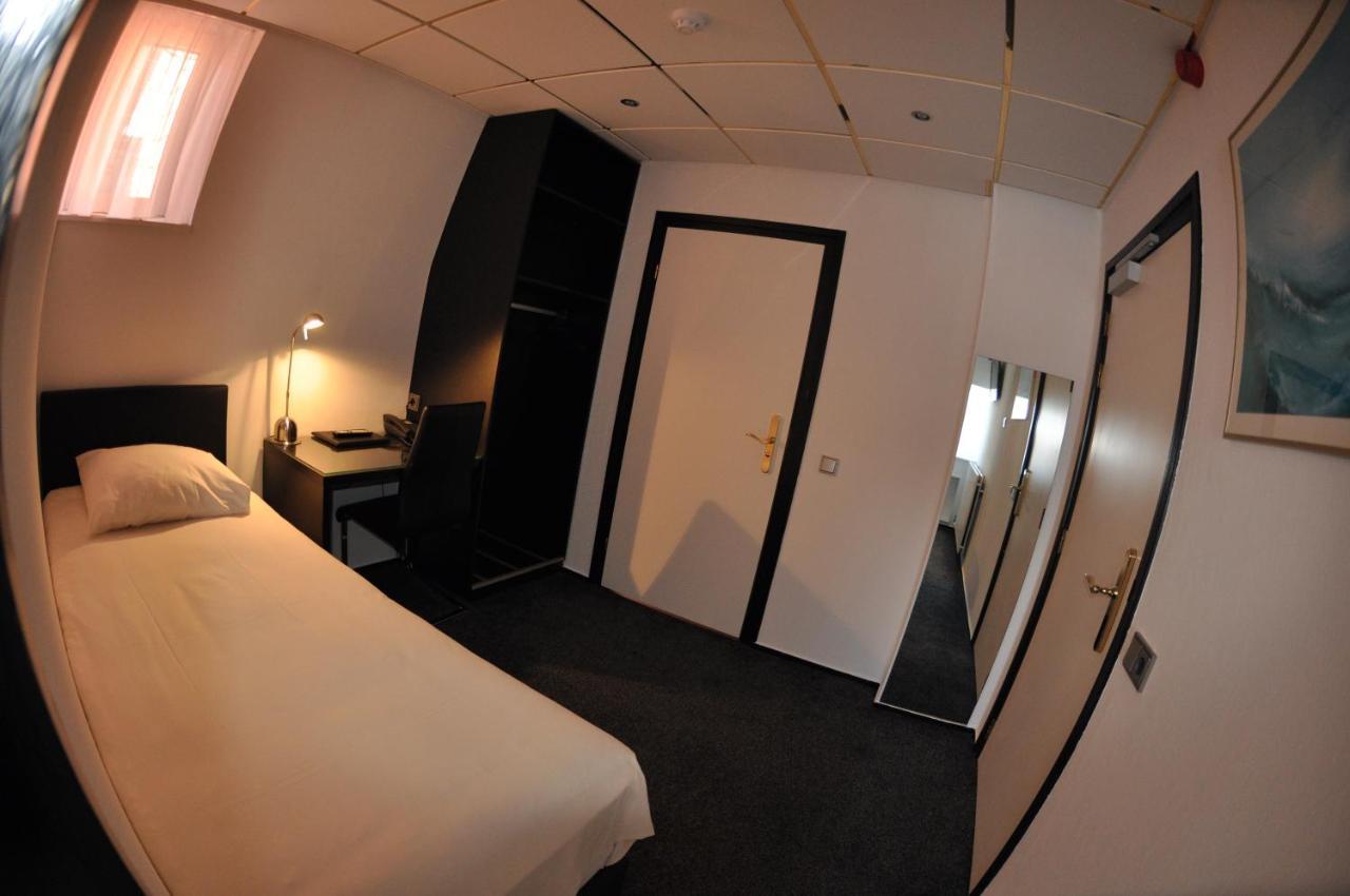 Budget Hotel Le Beau Rivage Middelburg Exterior photo